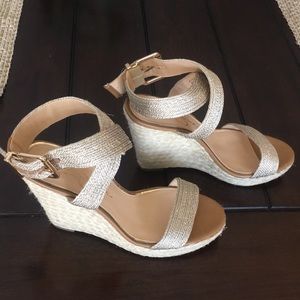 Jessica Simpson Gold Wedges